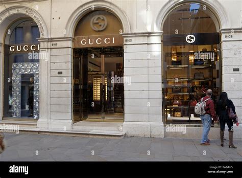 gucci outlet in venice italy|gucci outlet italy factory.